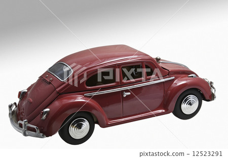 Automobile 12523291
