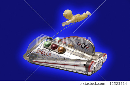 Space swimming 12523314