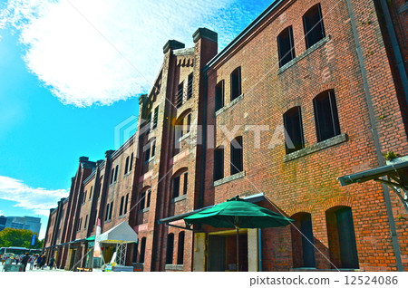 Yokohama Red Brick Warehouse (Yokohama City Minato Mirai 21 District / Kanagawa Prefecture Yokohama City) 12524086