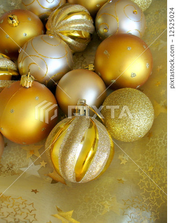 christmas balls  12525024