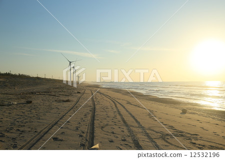 Wadachi and windmill 12532196