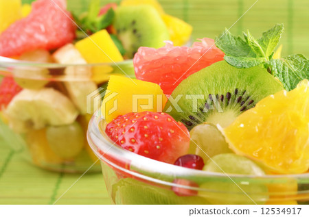 Fruit salad 12534917