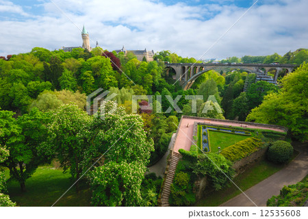 Luxembourg Luxembourg 12535608