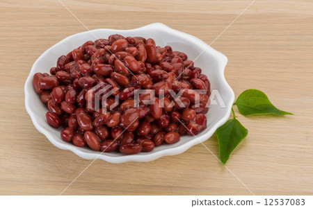 Red beans 12537083
