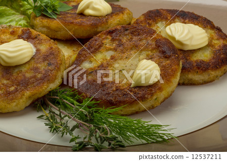 Hash browns 12537211