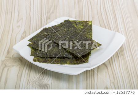 Nori Nori 12537776