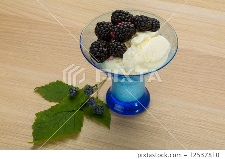 Ice cream with blackberry 12537810