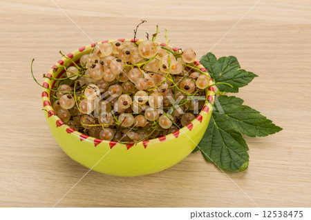 White currant 12538475