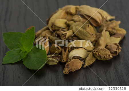 Cardamon Cardamon 12539826
