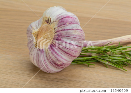 Garlic Garlic 12540409