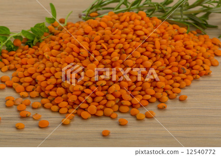 Raw red lentils 12540772