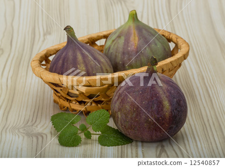 Figs Figs 12540857