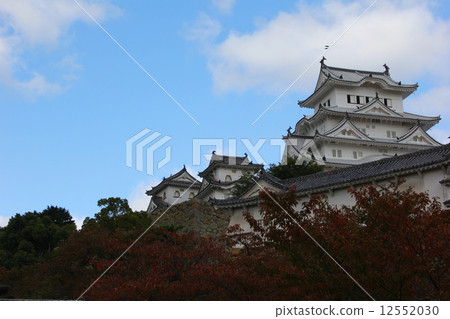 Himeji castle   12552030
