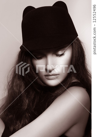 Elegance. Sophisticated Authentic Lady In Retro Hat 12552496