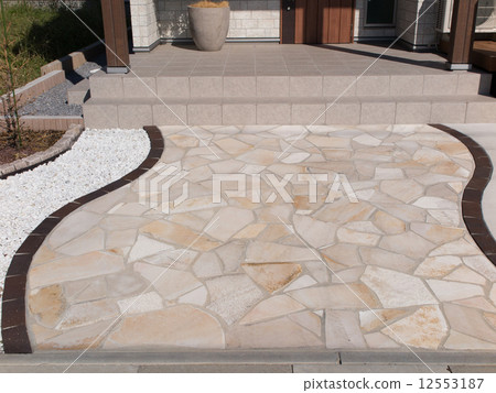 Housing approach 12553187