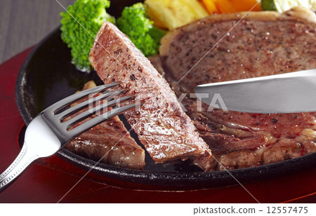 Steak 10 12557475