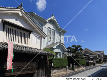 竹原市是城市景觀保存區歷史民俗博物館前的主要街道 12559313