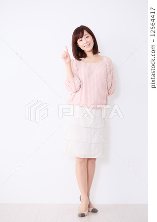 中間女性通用圖像 12564417