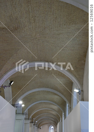 brick arches ceiling vaults of the old Armory building in Kiev brick arches ceiling vaults of the old Armory building in Kiev 12569016