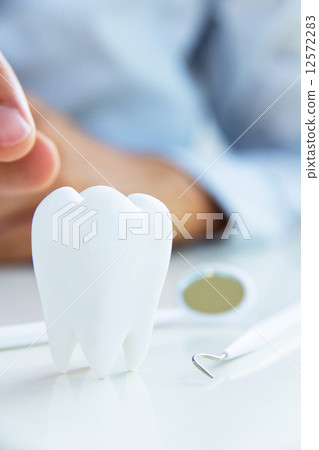 dental hygiene concept  12572283