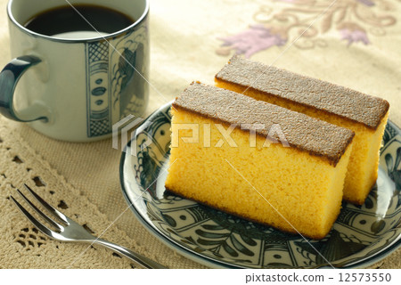 Castella Castella 12573550