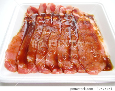 Grilled pork with ginger (add a flavor) 12573761