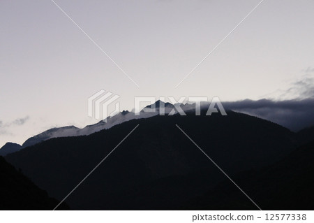 黎明的穗高 12577338