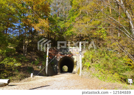Shinonoi線廢除了線漆久保隧道 Shinonoi線廢除了線漆久保隧道 12584889
