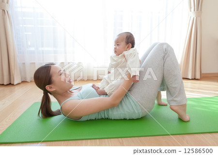 3 months old baby fitness 3 months old baby fitness 12586500