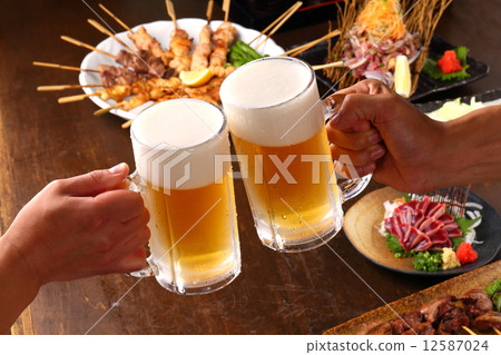啤酒和小吃 12587024