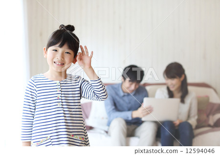 一個家庭 12594046