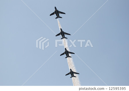 Blue Impulse  12595395