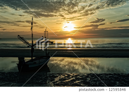Fishing Boat at Hua Hin Beach, Thailand Fishing Boat at Hua Hin Beach, Thailand 12595846