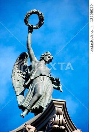 The goddess of Sankt Bethelburg 12596059