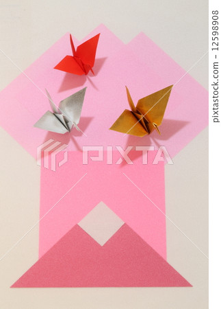 Folded paper crane 12598908