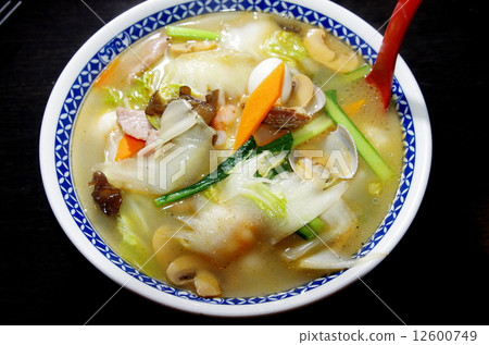 Five little eyes 12600749