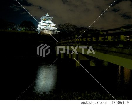 大阪城堡Gokuraku橋樑夜視圖 大阪城堡Gokuraku橋樑夜視圖 12606329