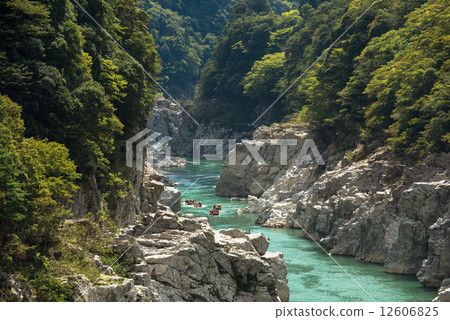 Small walk dangerous valley 12606825