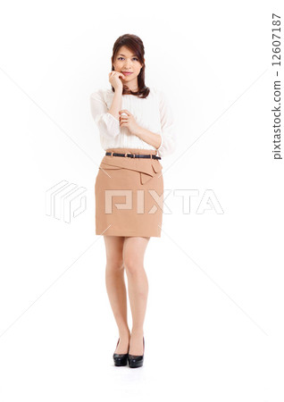 OL穿著一件襯衫 12607187