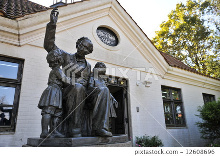 Andersen Park 12608696