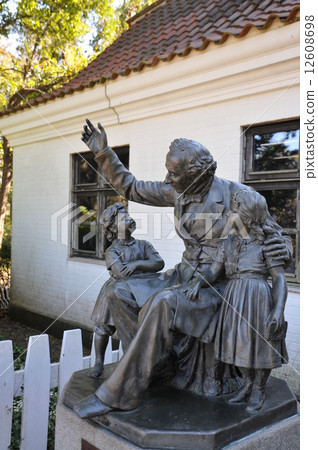 安徒生公園 12608698