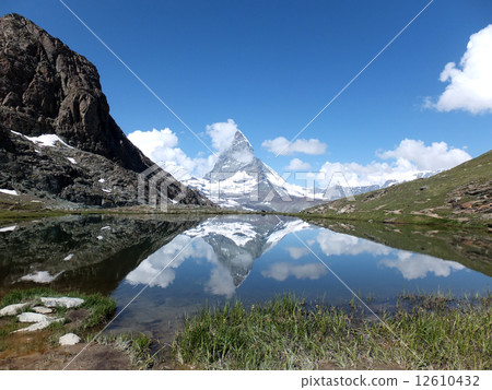 顛倒的馬特宏峰 12610432