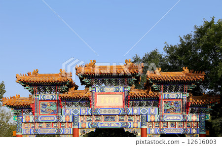 Traditional antique Chinese gate in Yonghe Temple, Beijing, China 12616003