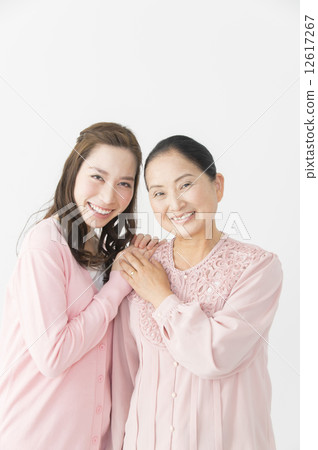 Family love 12617267
