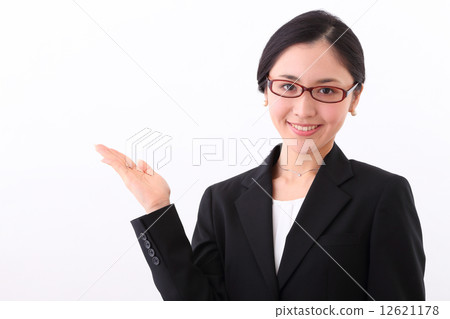 A young lady to guide A young lady to guide 12621178