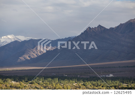 Beautiful scenery, Leh, Ladakh, Jammu and Kashmir, India Beautiful scenery, Leh, Ladakh, Jammu and Kashmir, India 12625495