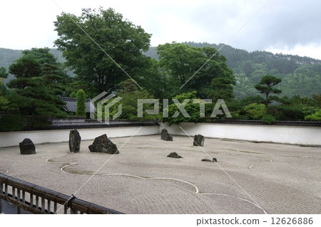 Man Manatsuyama Konzenji Temple Man Manatsuyama Konzenji Temple 12626886