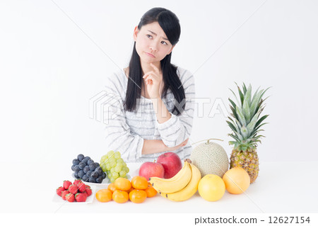 年輕的女士(水果) 年輕的女士(水果) 12627154