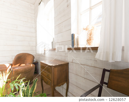 Bright room 12628057