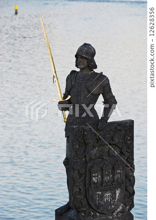 The statue of the knight Bruncvik 12628356